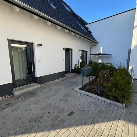 Moderne Wohnung Karlsruhe Neureut, Fussbodenheizung - Regendusche - Waschmaschine - Stellplatz Dış mekan fotoğraf