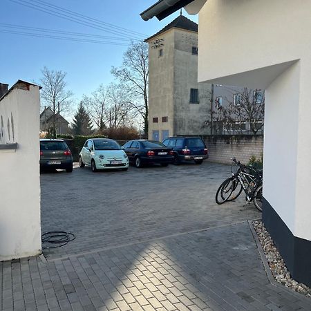 Moderne Wohnung Karlsruhe Neureut, Fussbodenheizung - Regendusche - Waschmaschine - Stellplatz Dış mekan fotoğraf